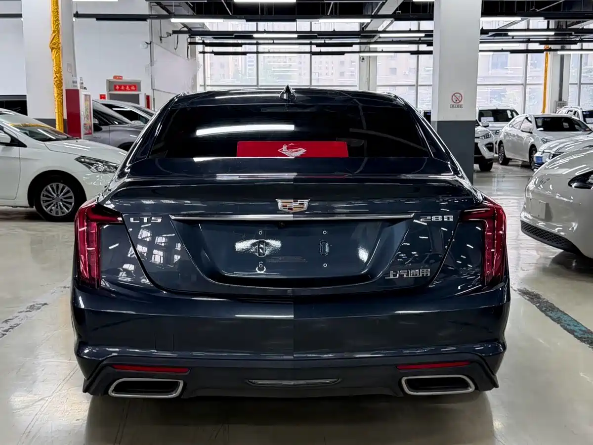 Фото 8 - Cadillac CT5