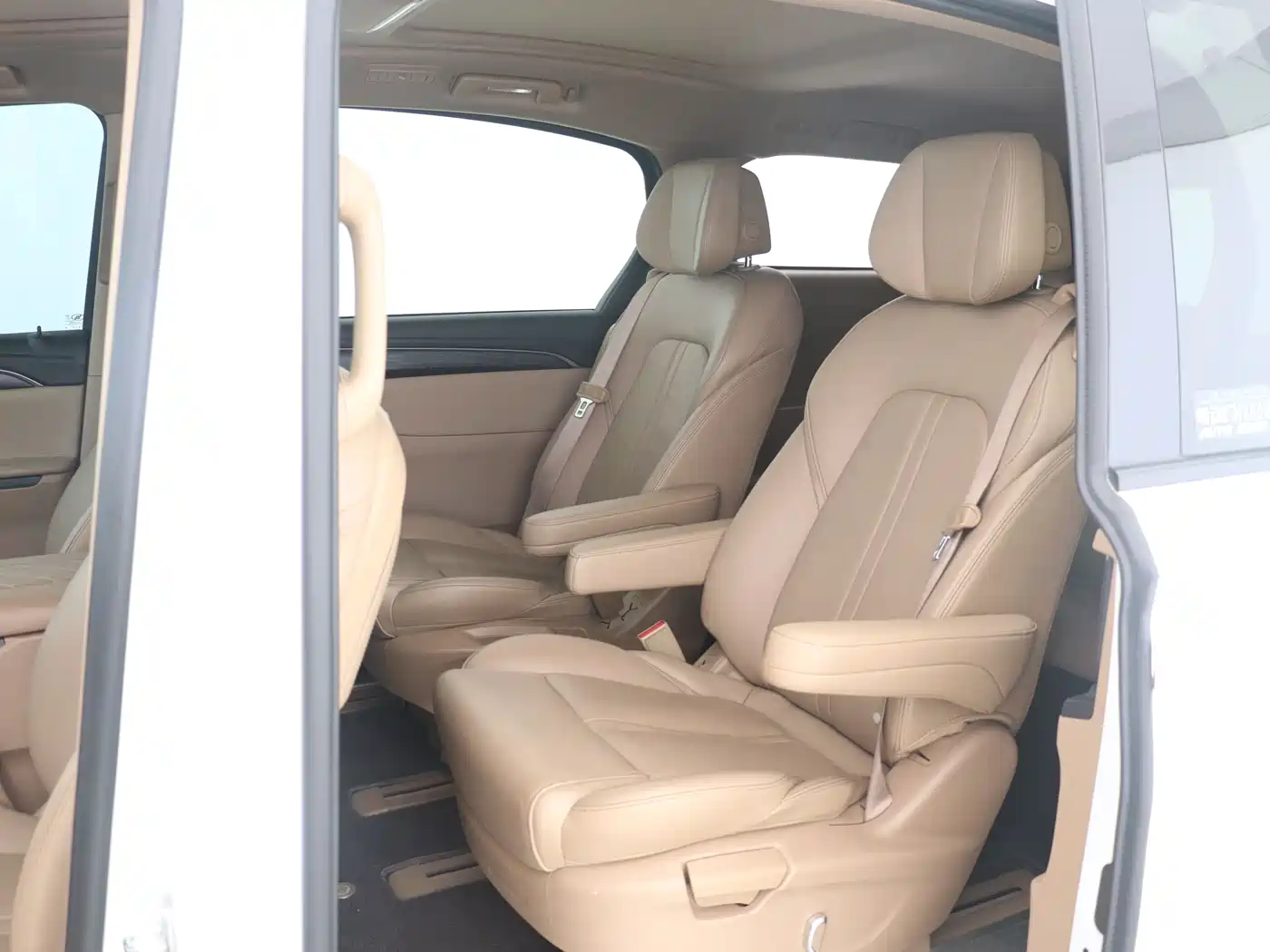 Buick GL8 2021 ES Landlord 653T Premium фото 11