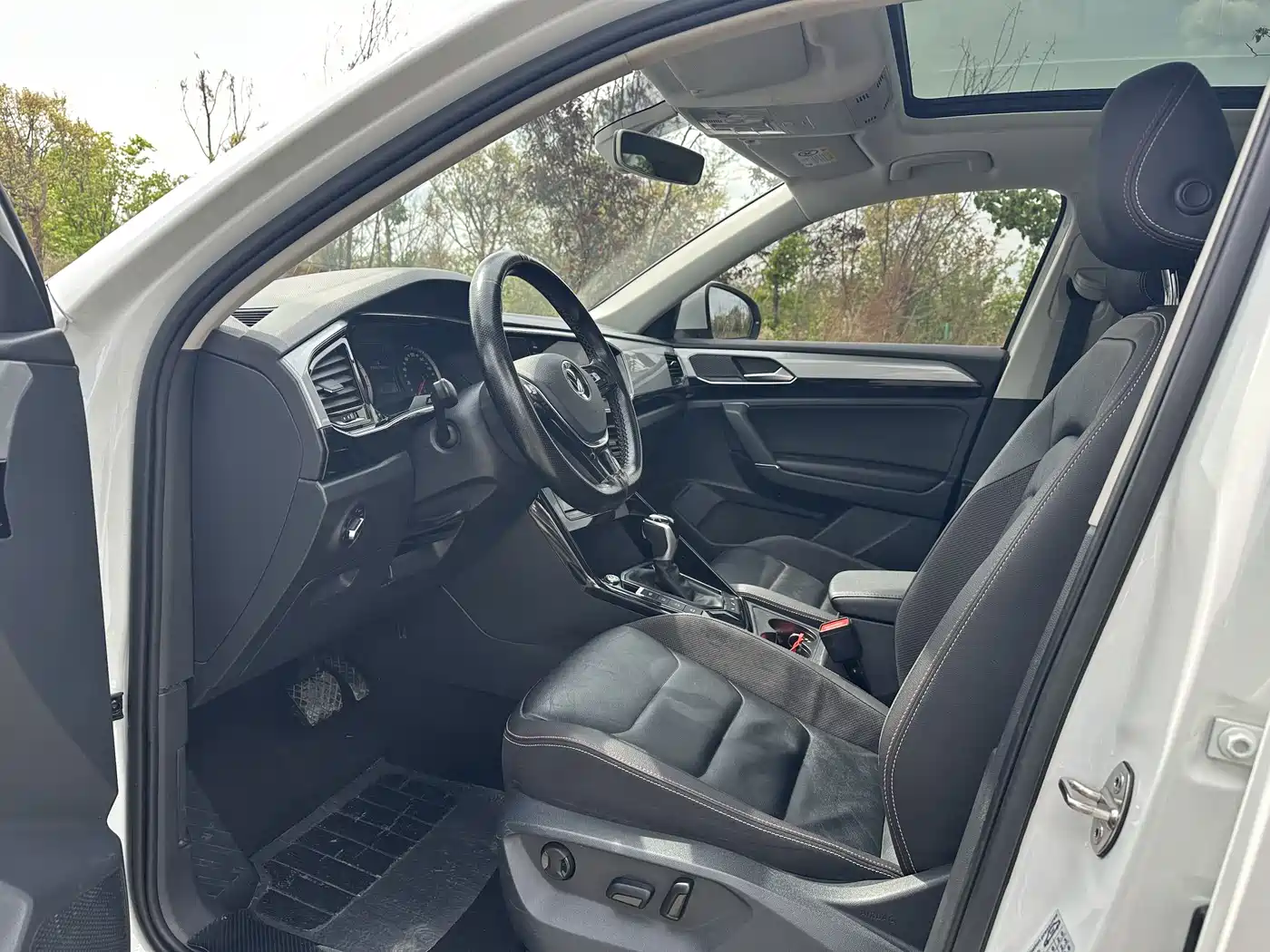 Volkswagen Tayron 2021 280TSI 2WD Luxury Smart Connect фото 9