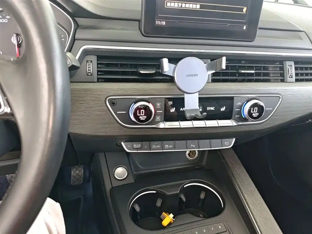 Audi A4L 2017 40 TFSI Style Edition фото 13