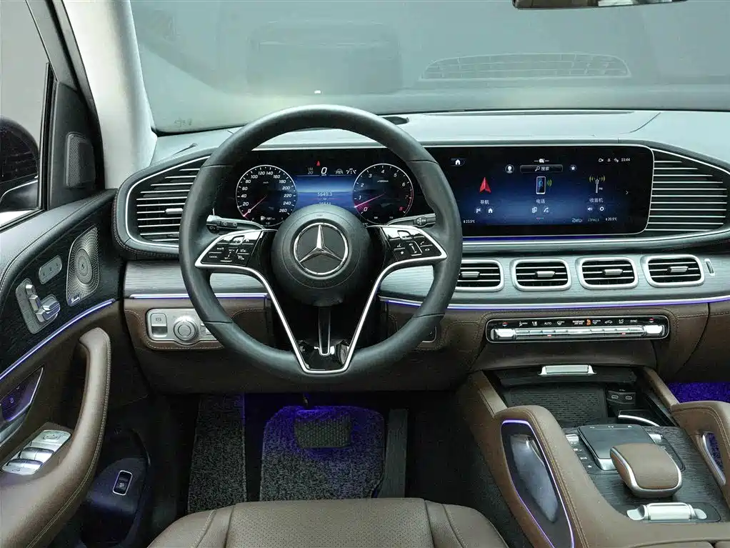 Mercedes-Benz GLE 2024 GLE 450 4MATIC Luxury фото 17