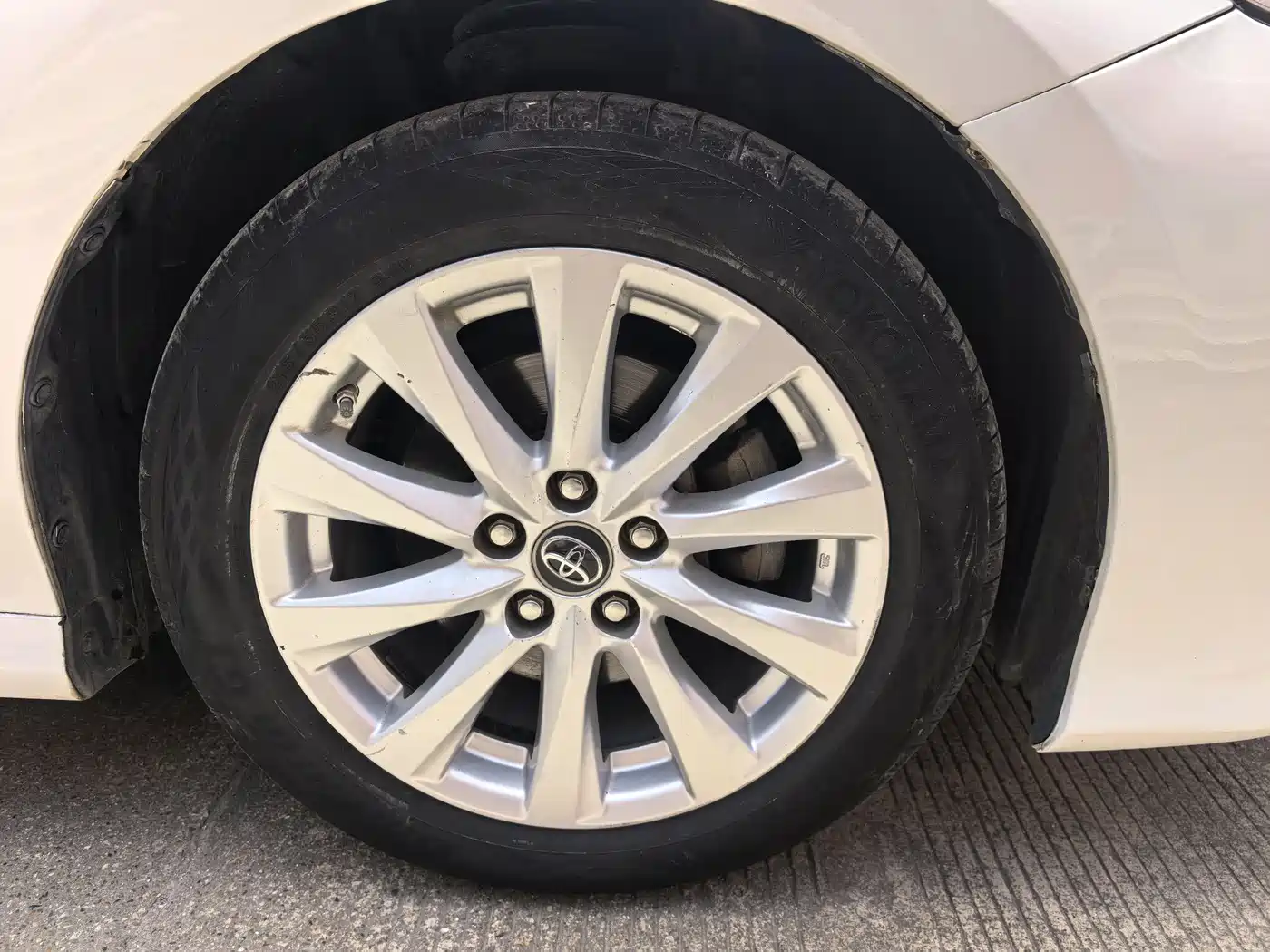 Toyota Camry 2018 2.0G Luxury Edition фото 18