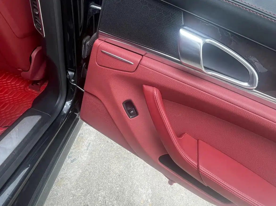 Porsche Panamera 2010 Panamera 4 3.6L фото 14