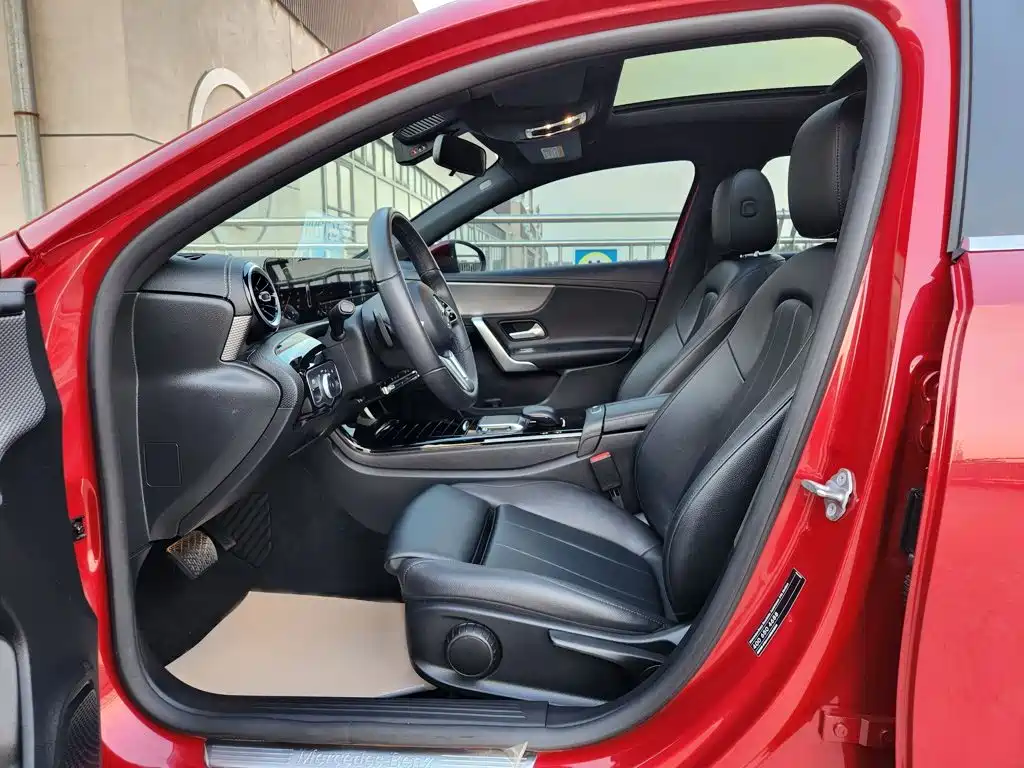 Фото 6 - Mercedes-Benz A-Class