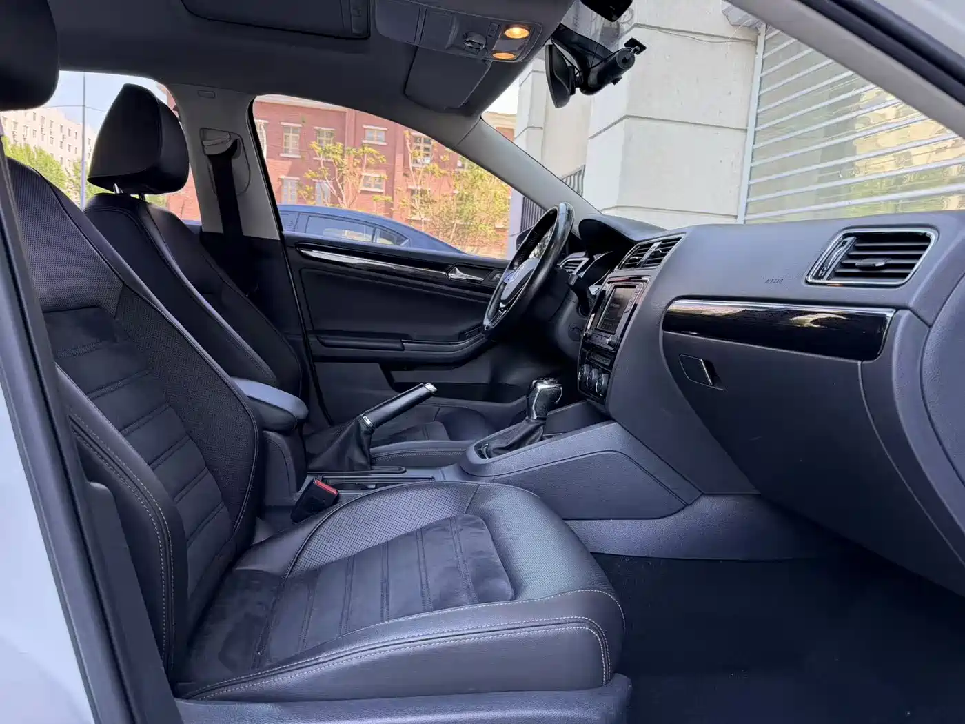 Volkswagen Sagitar 2018 280TSI DSG Luxury фото 5