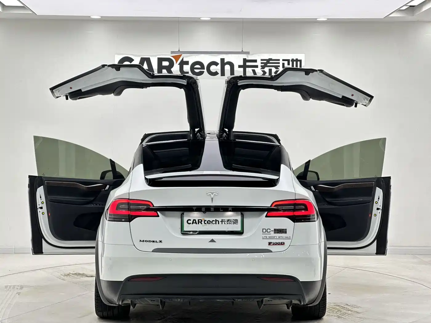 TESLA MODEL X