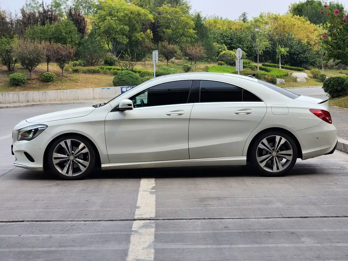 Mercedes-Benz CLA (Import) 2017 2017 Facelift CLA 200 Dynamic