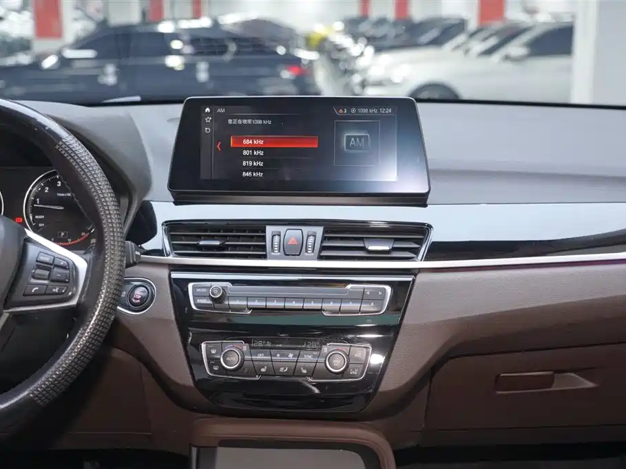 BMW X1 2020 sDrive25Li Leading Model фото 10