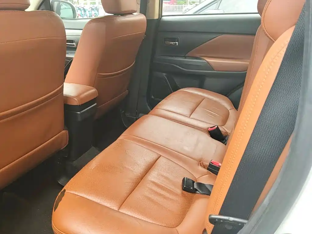 Mitsubishi Outlander 2016 2016 2.0L 2WD Fashion Edition 5-seater