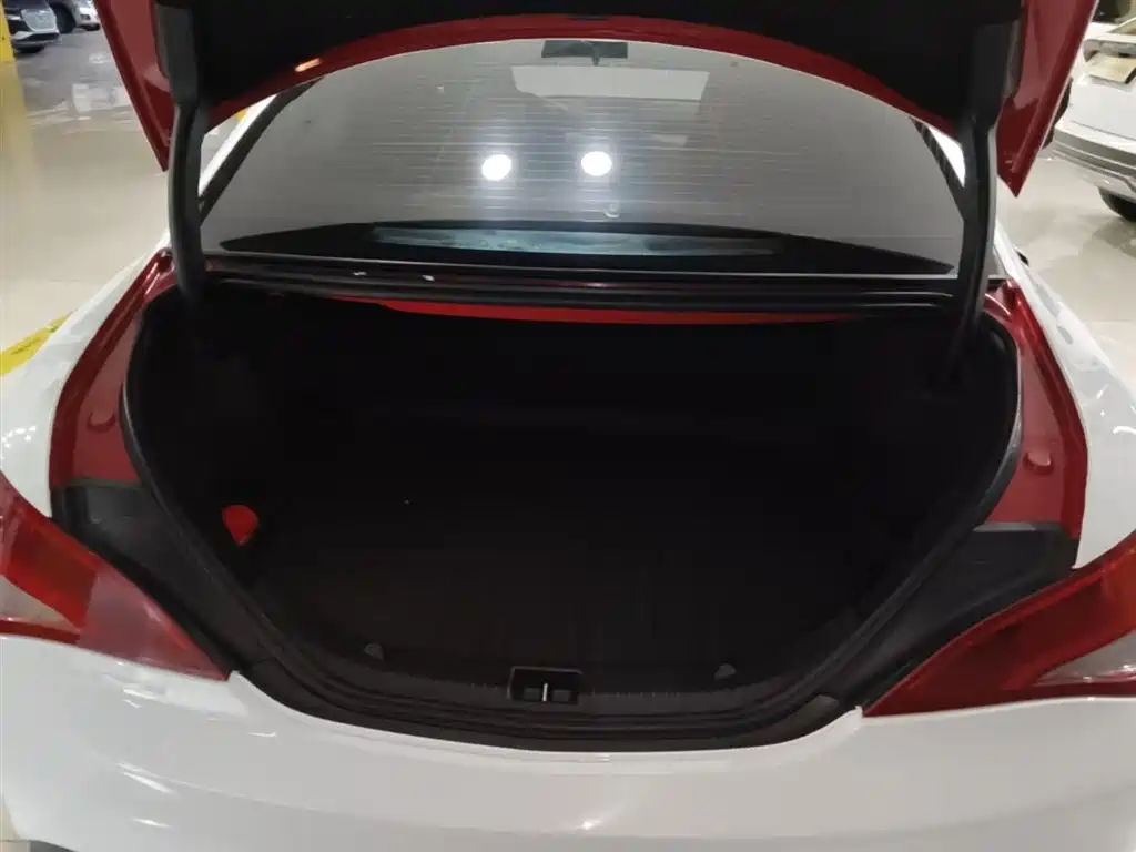 Mercedes-Benz CLA (Import) 2017 CLA 200 Dynamic фото 19