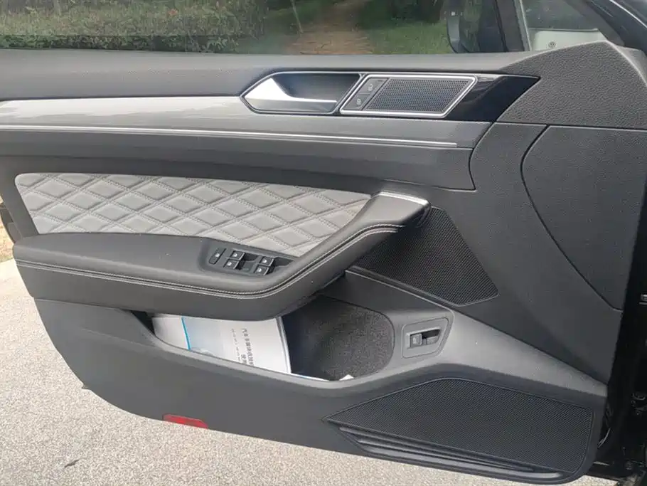 Volkswagen Magotan 2023 2 Million Units Anniversary Edition 330TSI DSG Leading Type фото 7