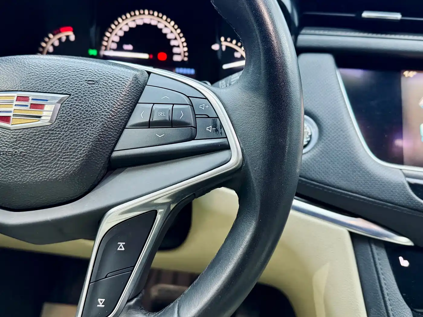 Cadillac XT5 2016 28T AWD Technology Model фото 21