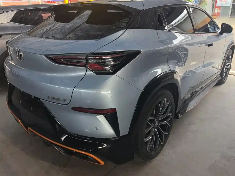 CHANGAN UNI-T