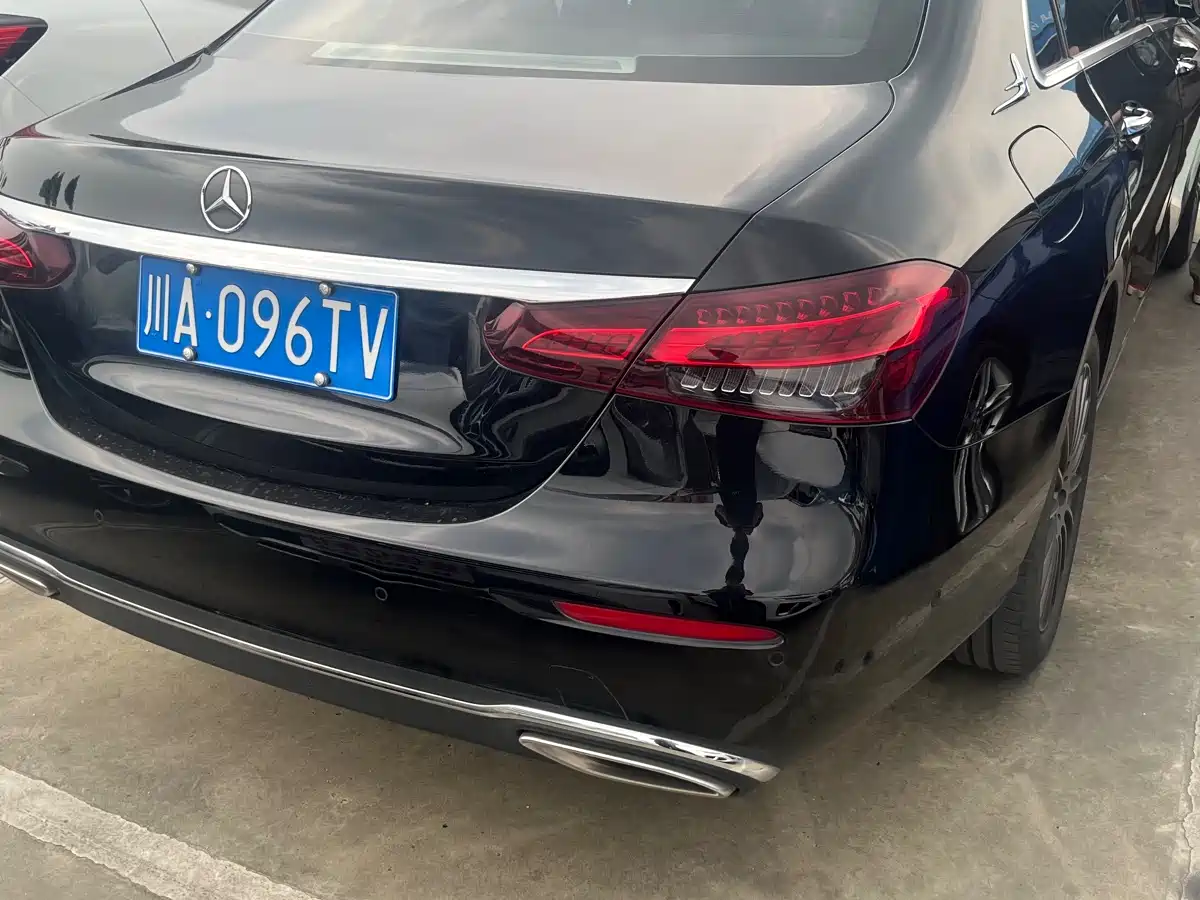 MERCEDES-BENZ E-CLASS