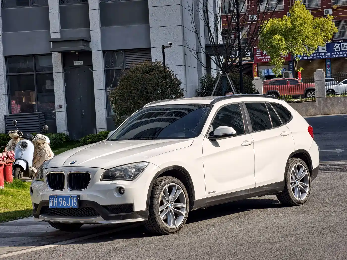 BMW X1 2015 Model sDrive18i Leading Advanced Edition