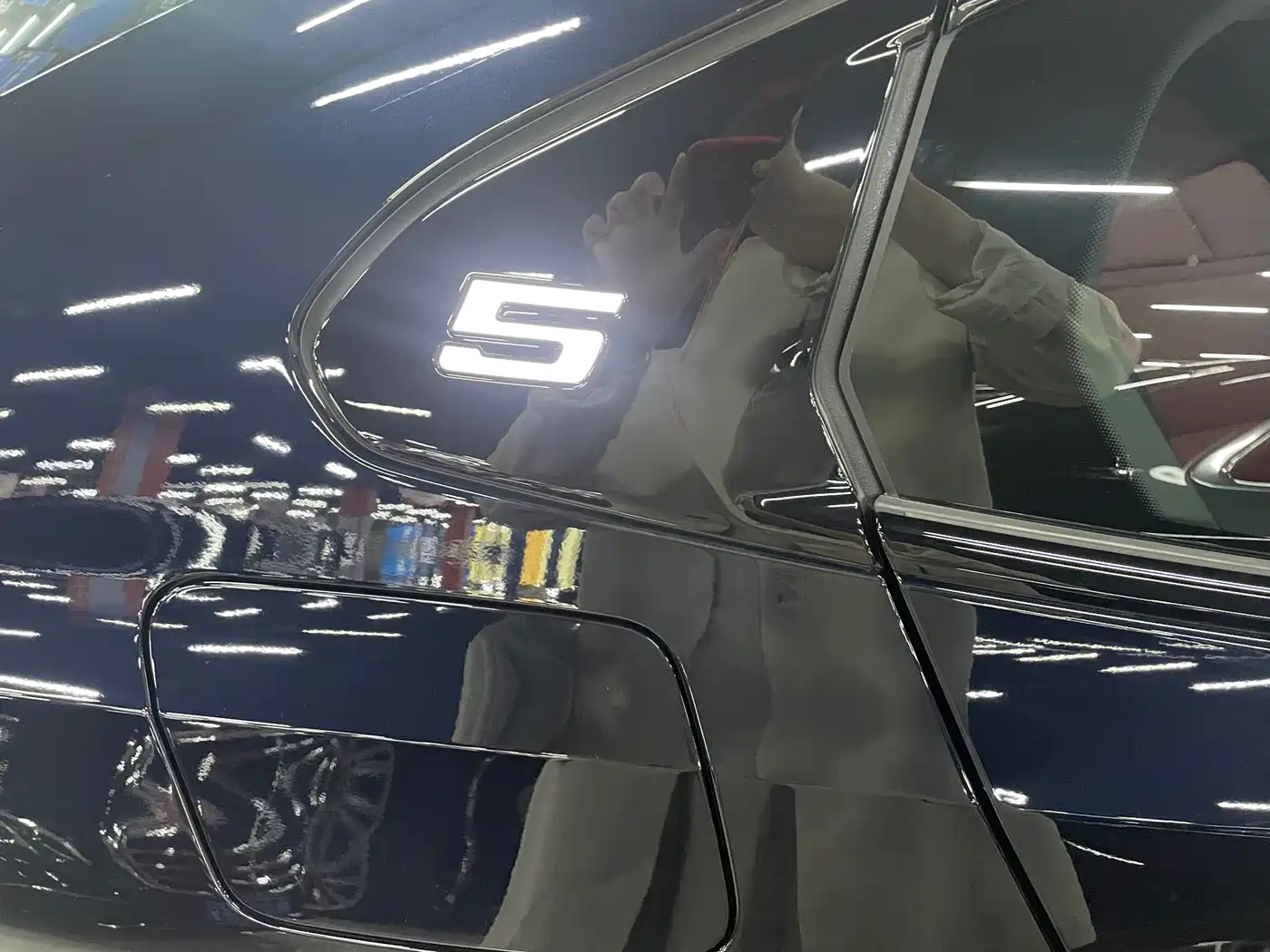 BMW 5 Series 2025 530Li Leading M Sport Package фото 16