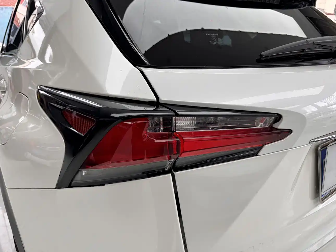 Lexus NX 2015 200t AWD F Sport фото 30