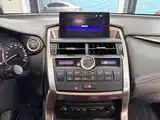 Фото 20 - Lexus NX
