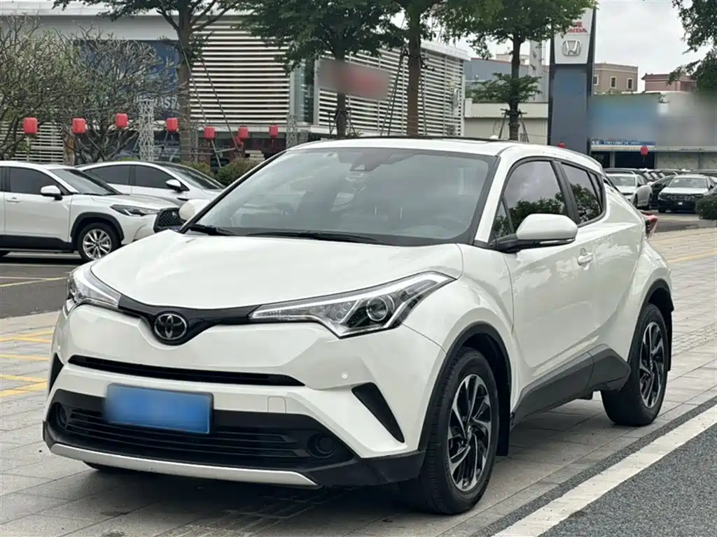 Toyota IZOA 2020 2.0L Yi Xiang Edition фото 2
