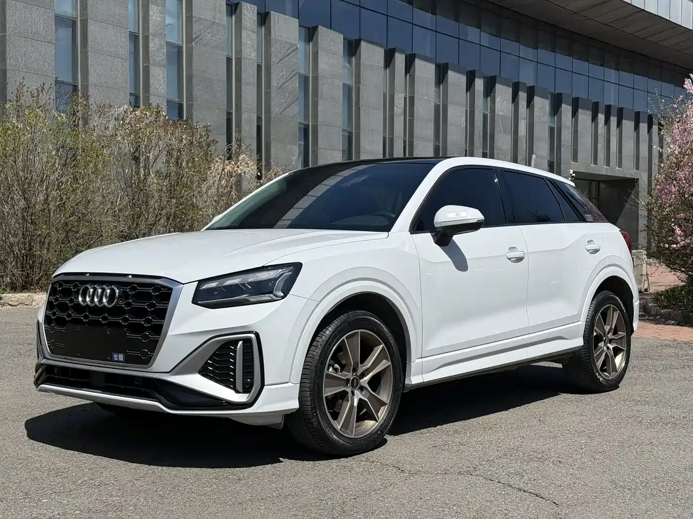 Audi Q2L 2022 35 TFSI Fashion Dynamic
