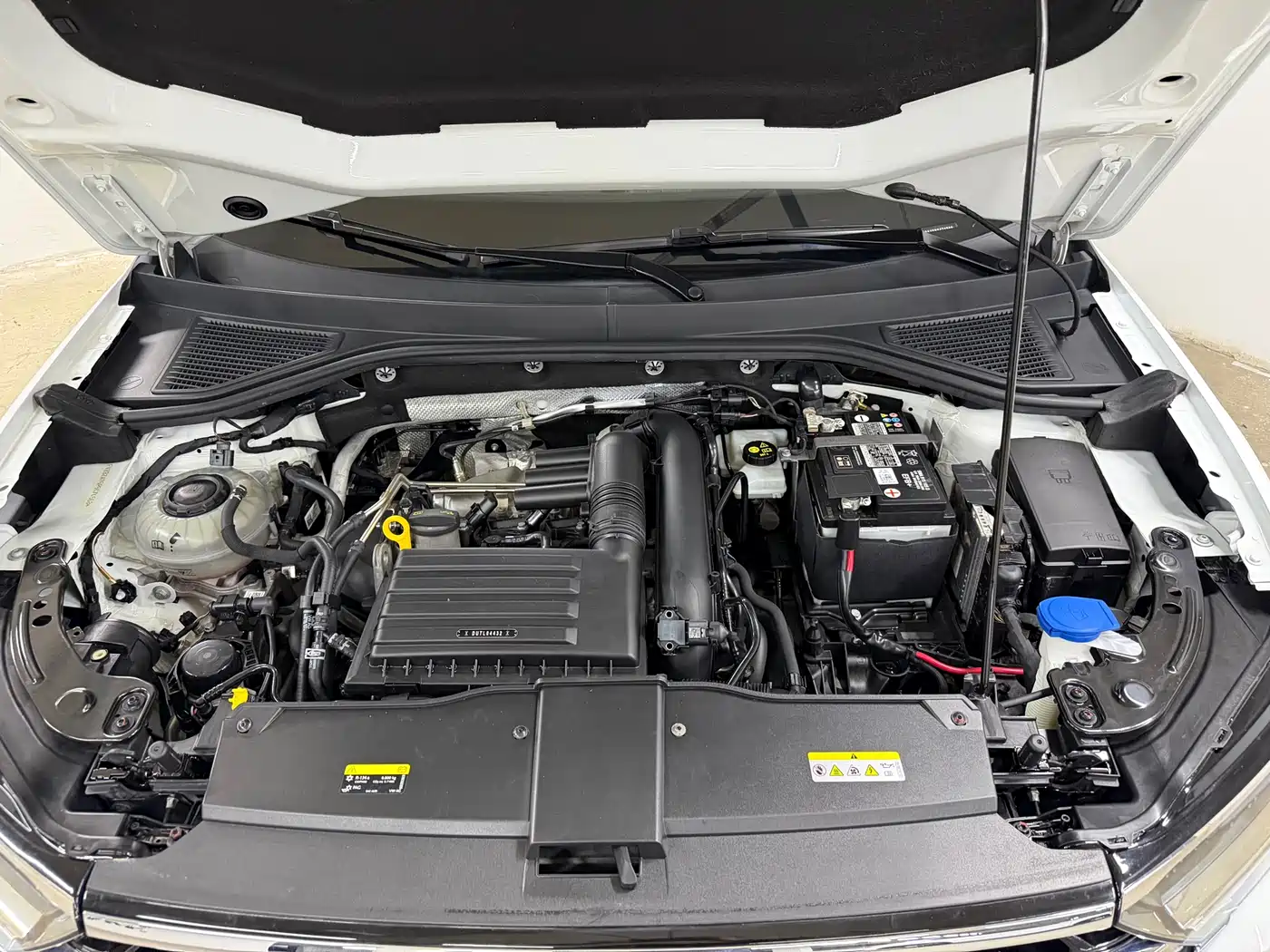 Volkswagen T-ROC 2023 280TSI DSG 2WD Time Edition фото 19