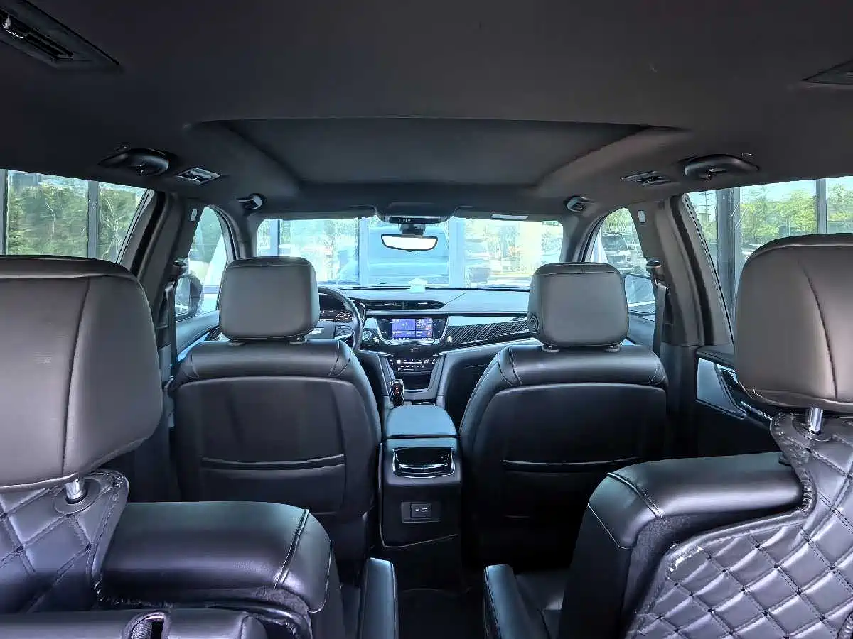Cadillac XT6 2022 2.0T 6-Seater 4WD Luxury Edition фото 13