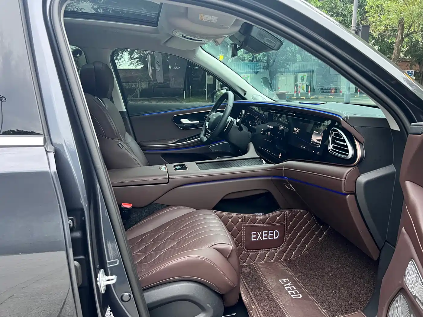 Exeed Landmark 2023 400T AWD Star Premium 6-Seater фото 15