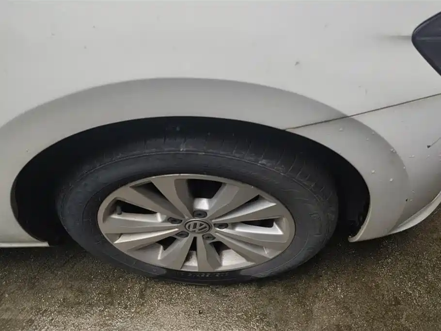 Volkswagen Golf Sportsvan 2018 230TSI Automatic Progressive фото 6