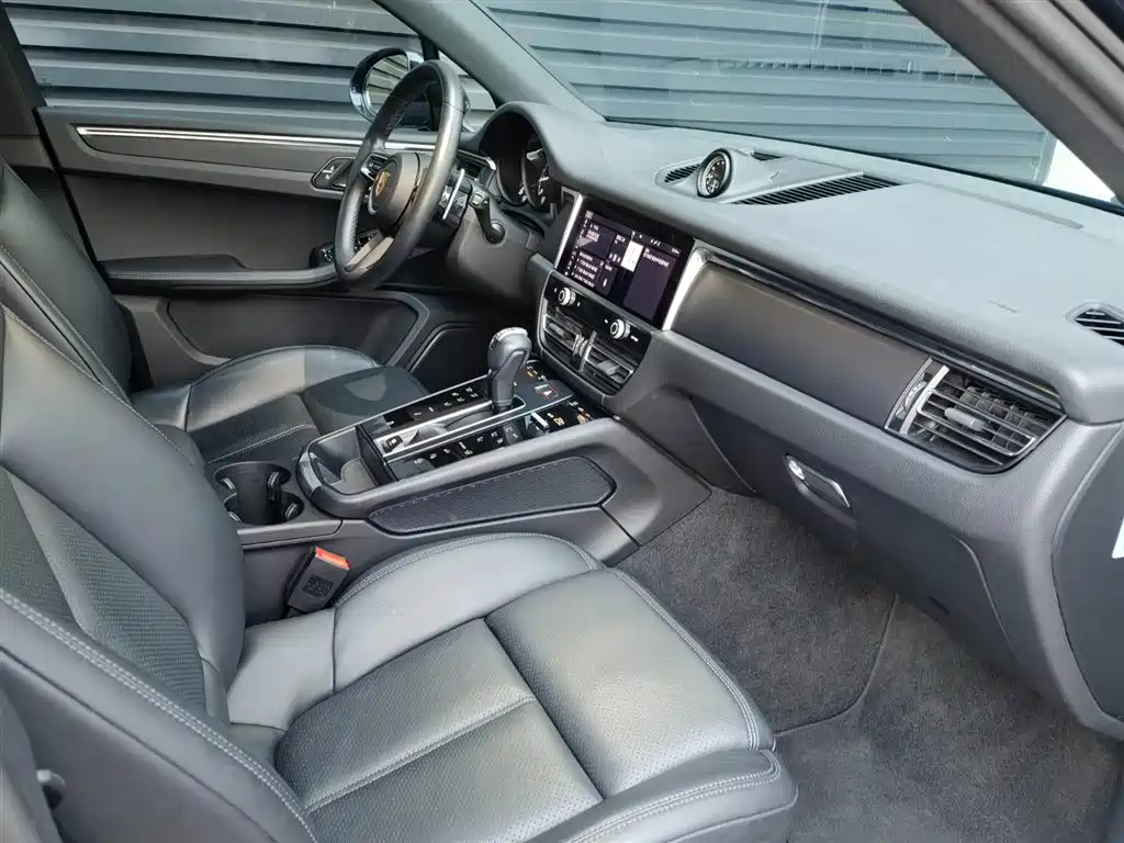 Porsche Macan 2023 Macan 2.0T фото 6