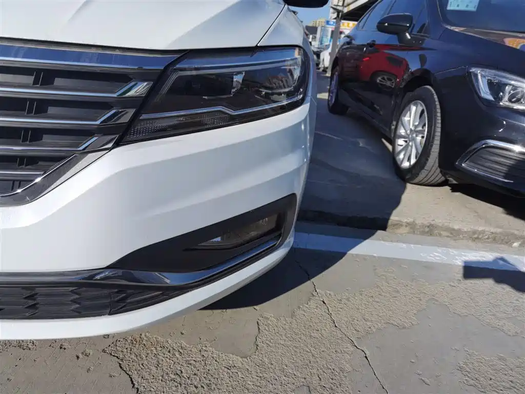 Volkswagen Lavida 2019 Hatchback 200TSI DSG Comfort Edition China VI фото 19