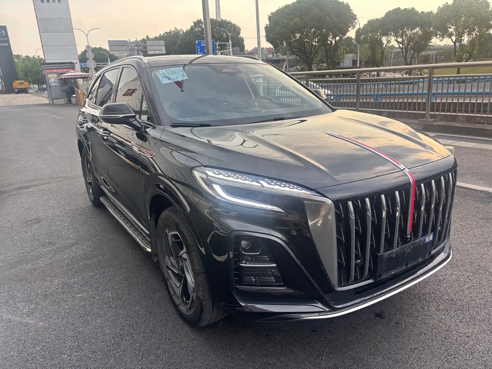 Фото 6 - Hongqi HS3