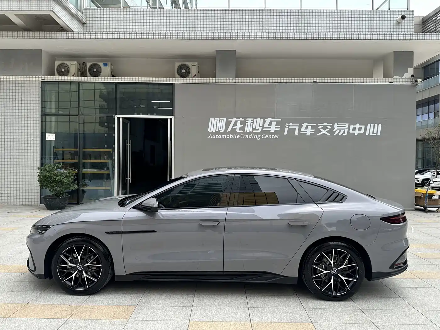 BYD HAN