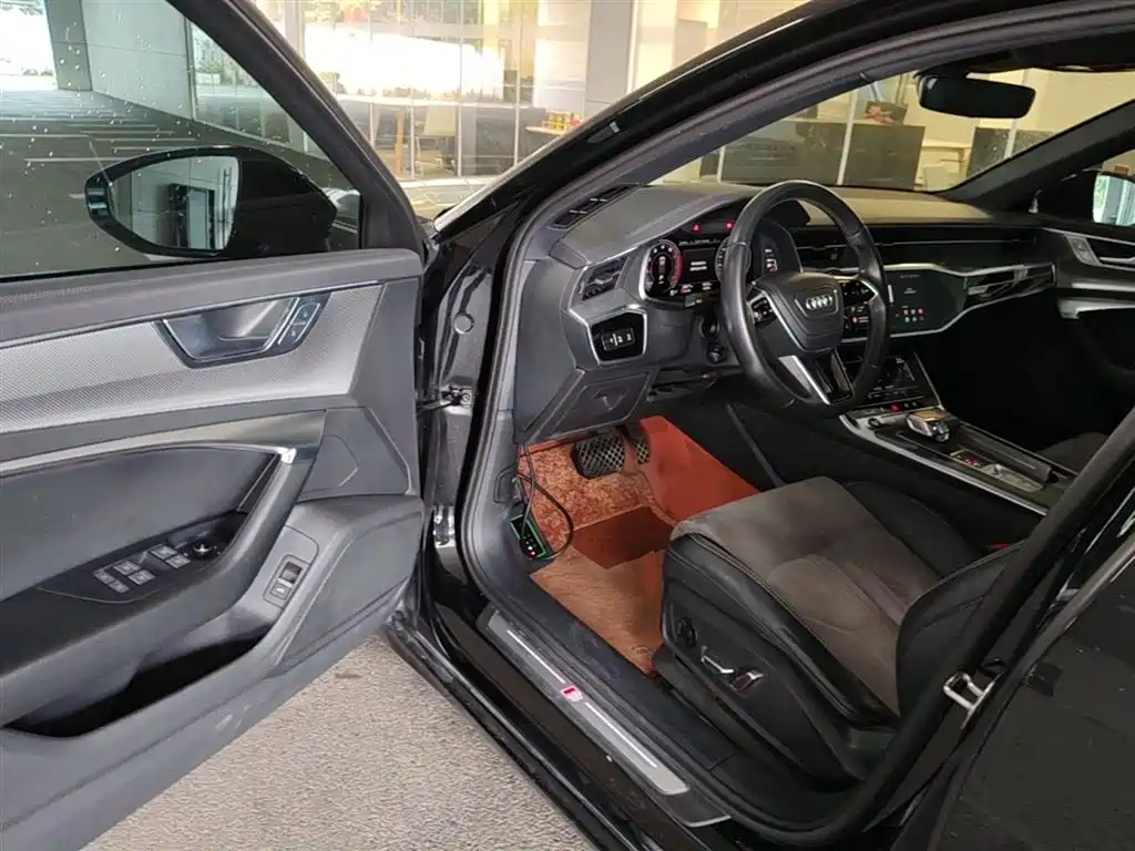 Audi A6L 2023 Facelift 40 TFSI Luxury Dynamic фото 23