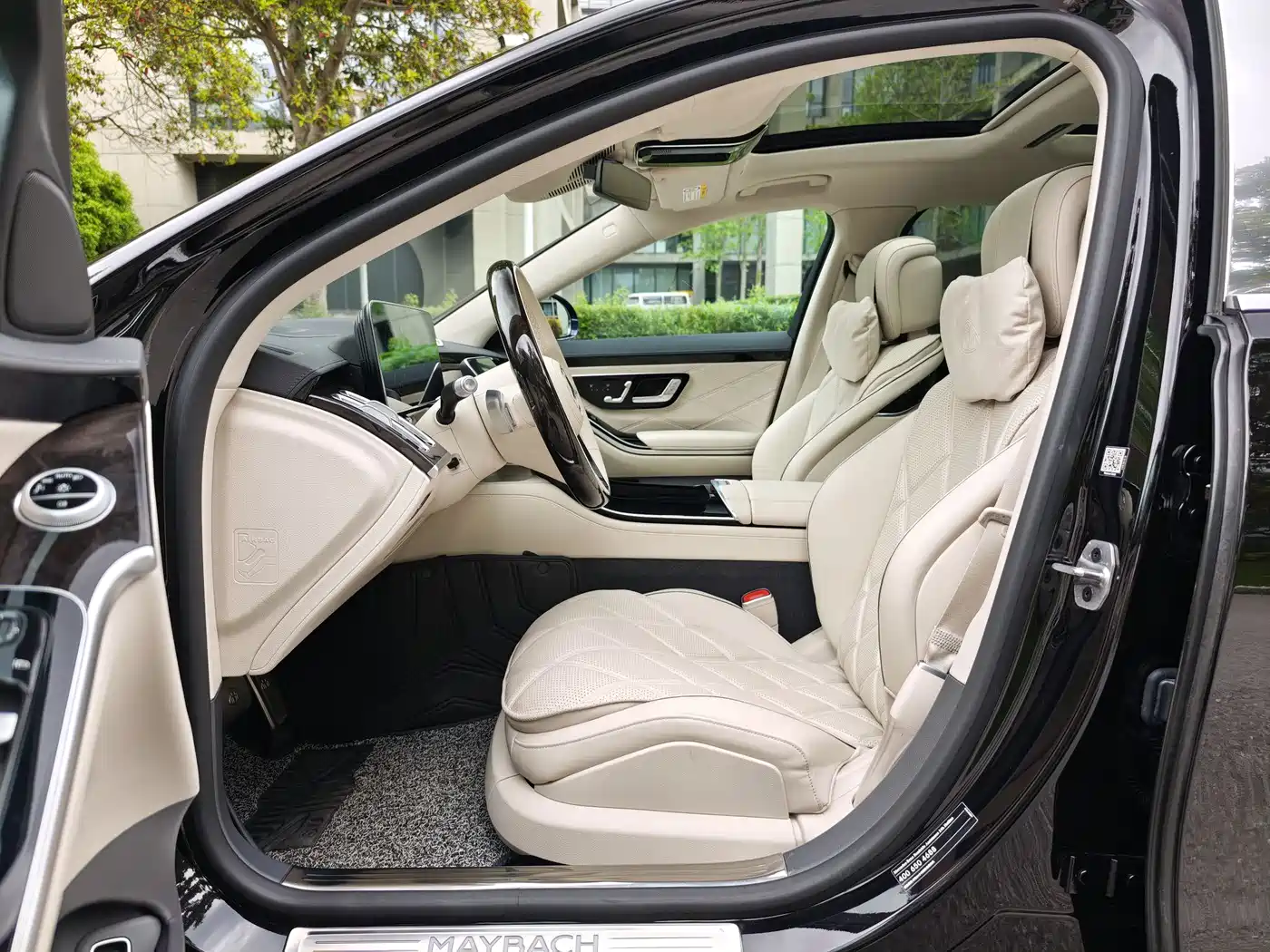 Mercedes-Benz Maybach S-Class 2025 Model S 480 4MATIC фото 10