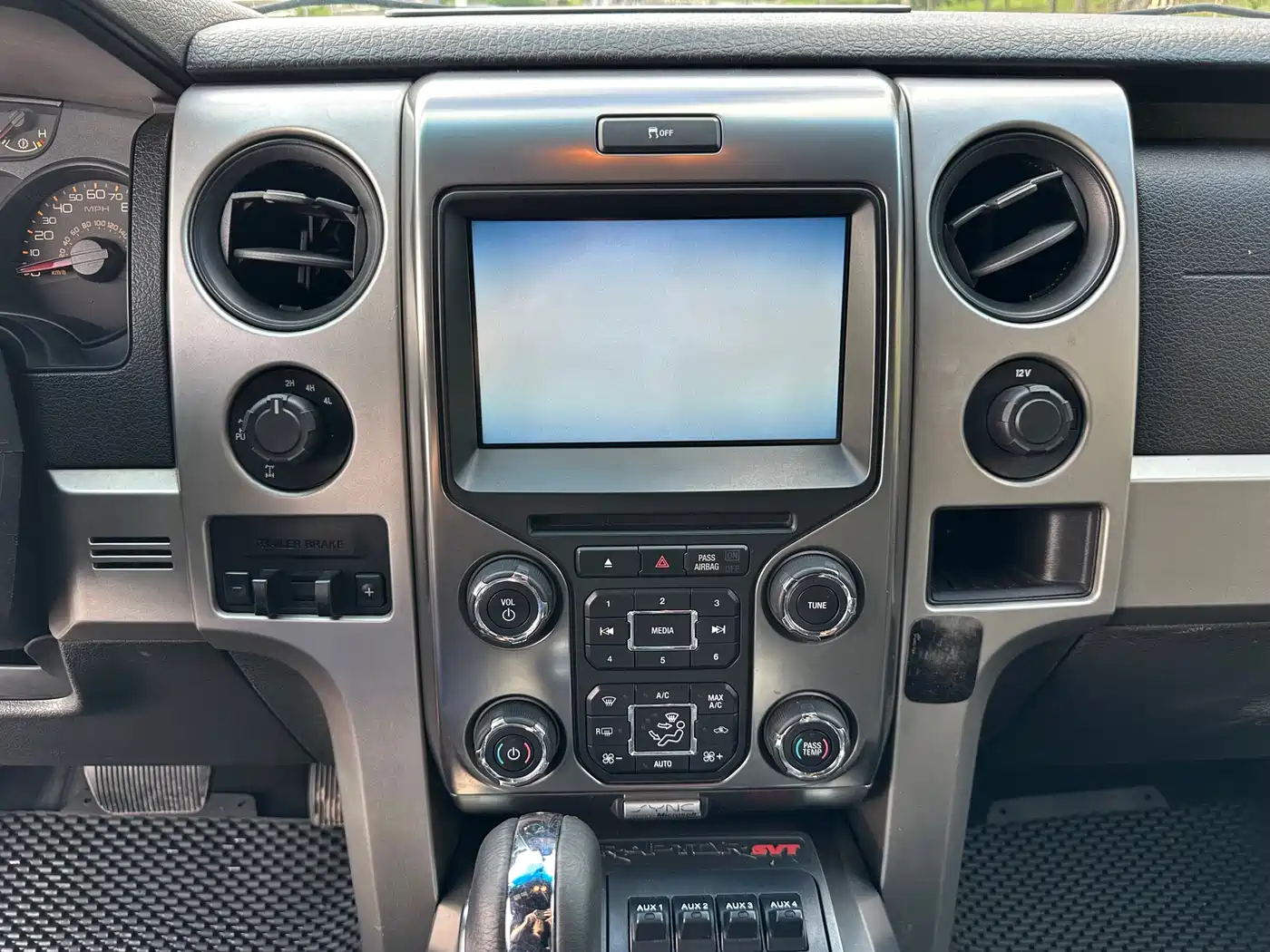 Ford F-150 Raptor 2015 2014 6.2L Mexico Luxury Edition
