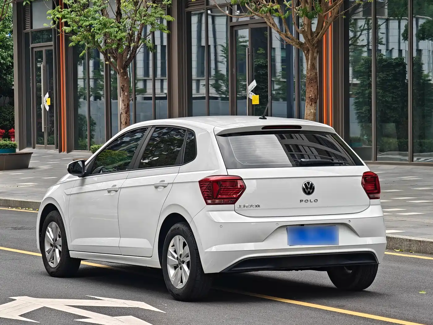 Volkswagen Polo 2023 Facelift Plus 1.5L Auto Joyful Living Edition фото 9