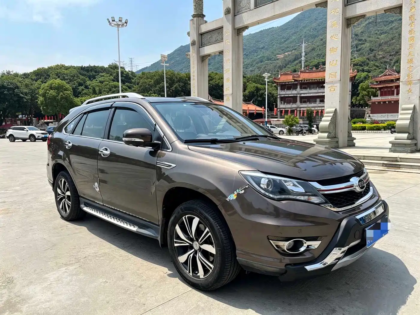 BYD S7 2017 2.0T Auto Luxury фото 3