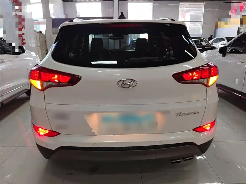 Hyundai Tucson 2015 1.6T Dual Clutch 2WD Smart фото 6