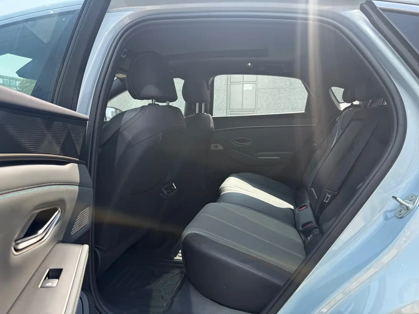 BYD Qin L 2025 DM-i Smart Drive Edition 120KM Surpassing фото 5
