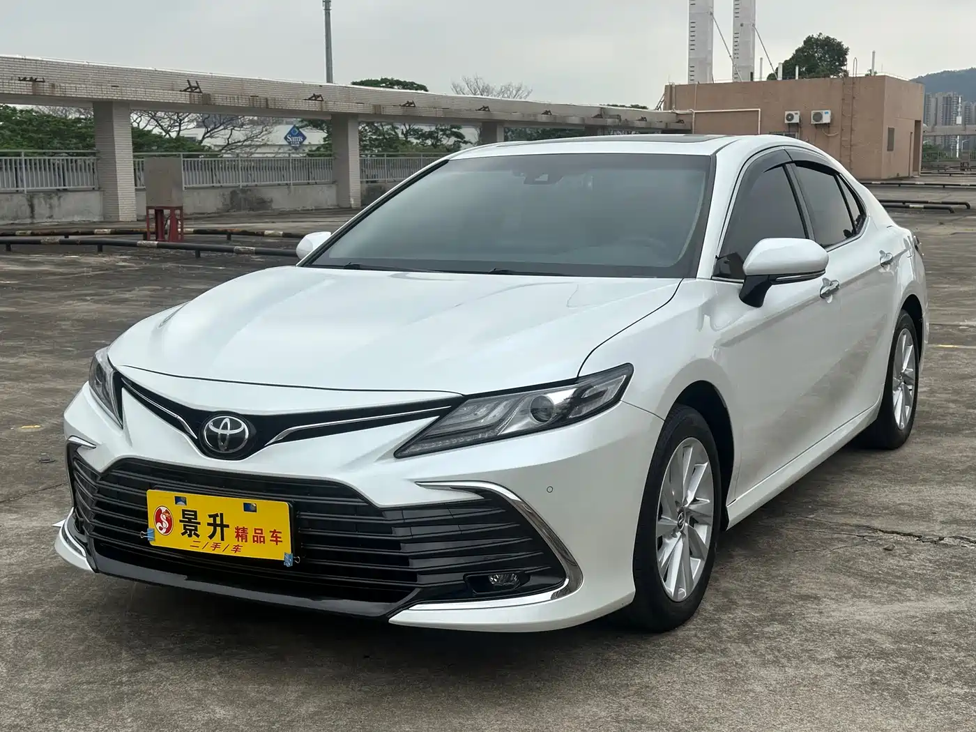 Toyota Camry 2021 2.0G Luxury Edition