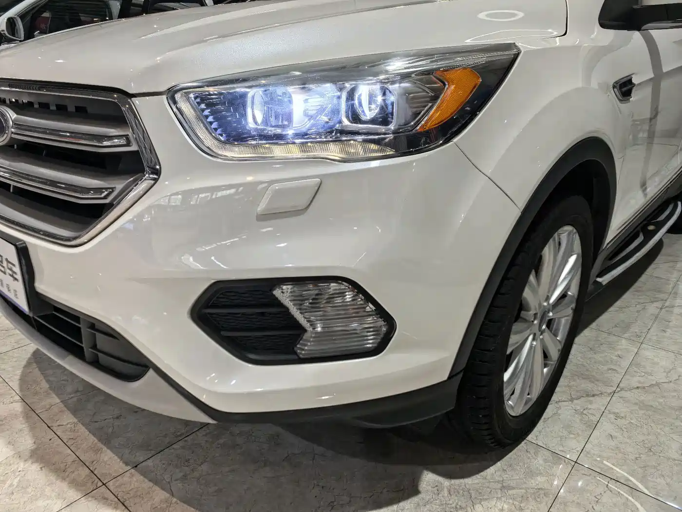 Ford Kuga 2019 2018 EcoBoost 245 AWD Luxury Wing