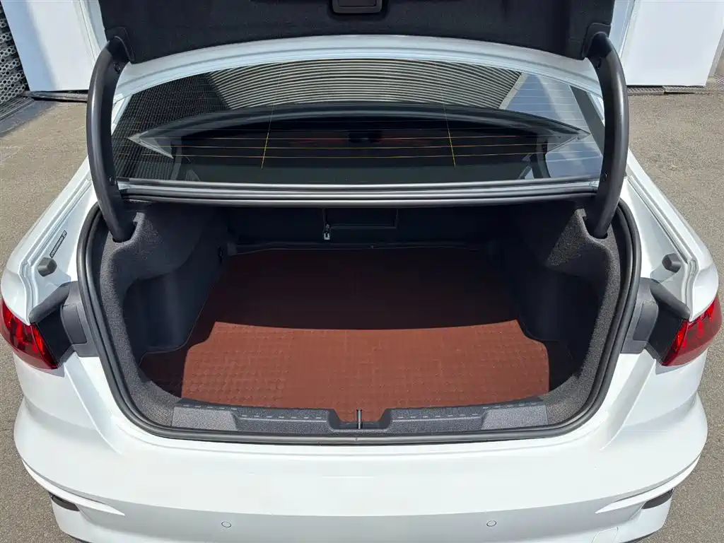 Audi A3 2024 Model A3L Limousine 35 TFSI Fashion Sport фото 15