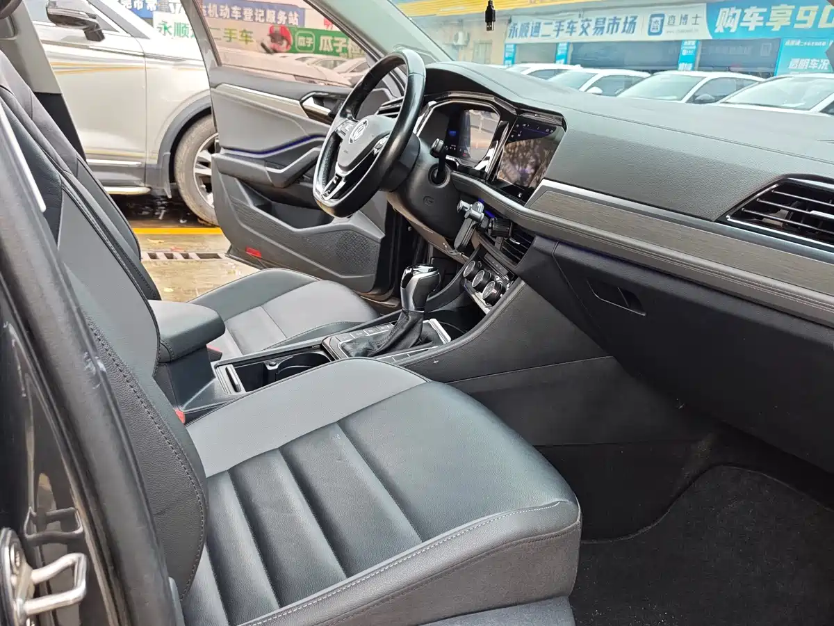 Volkswagen Sagitar 2021 280TSI DSG Comfort Smart Connect Edition фото 9