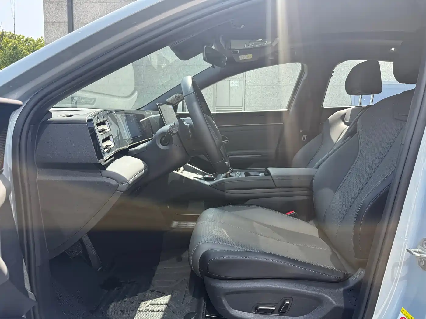BYD Qin L 2025 DM-i Smart Drive Edition 120KM Surpassing фото 4