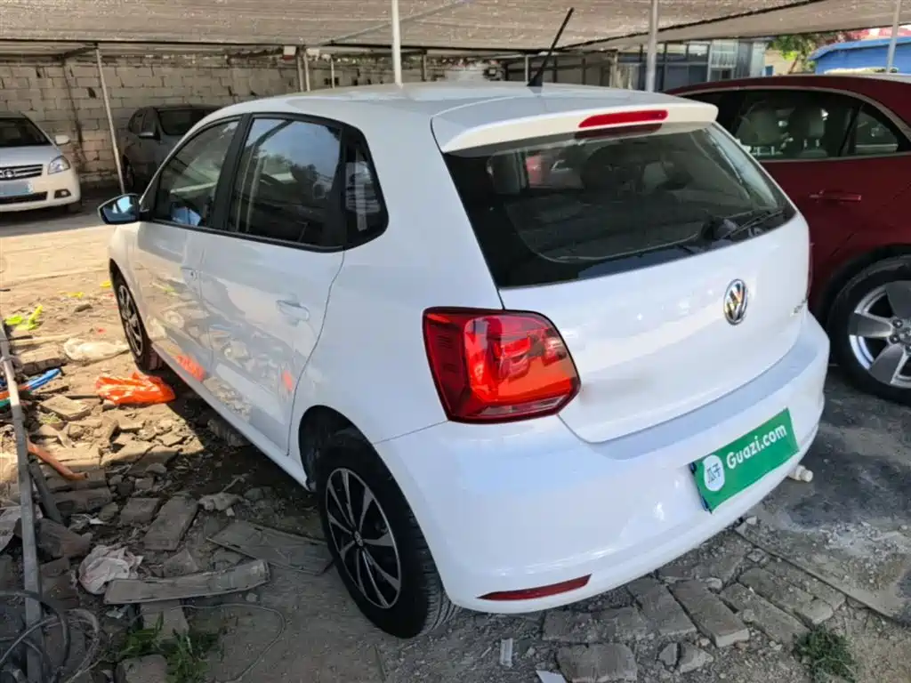 Volkswagen Polo 2016 1.4L Manual Trend фото 5
