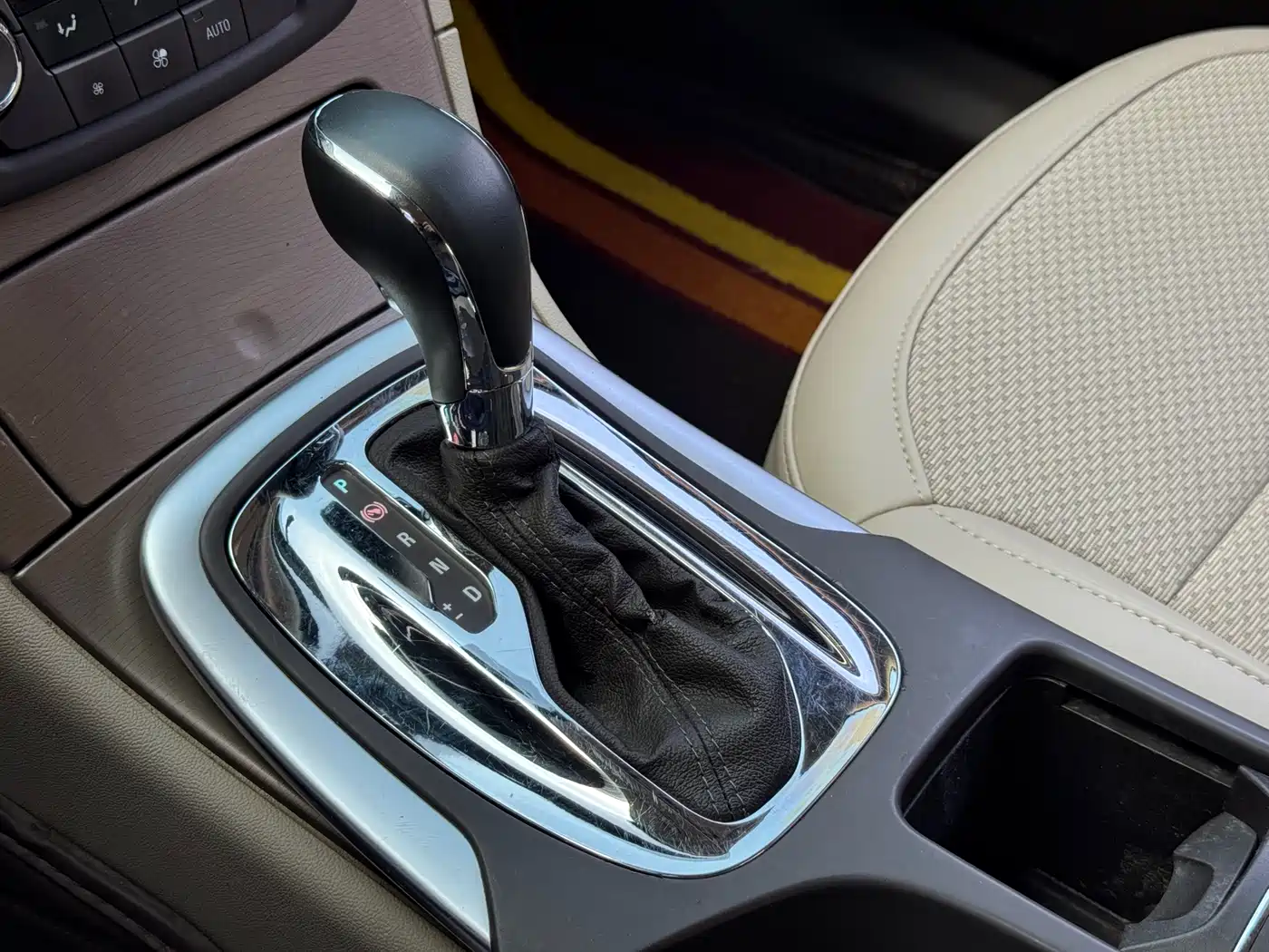 Buick Regal 2012 Model 2.0L Comfort фото 11