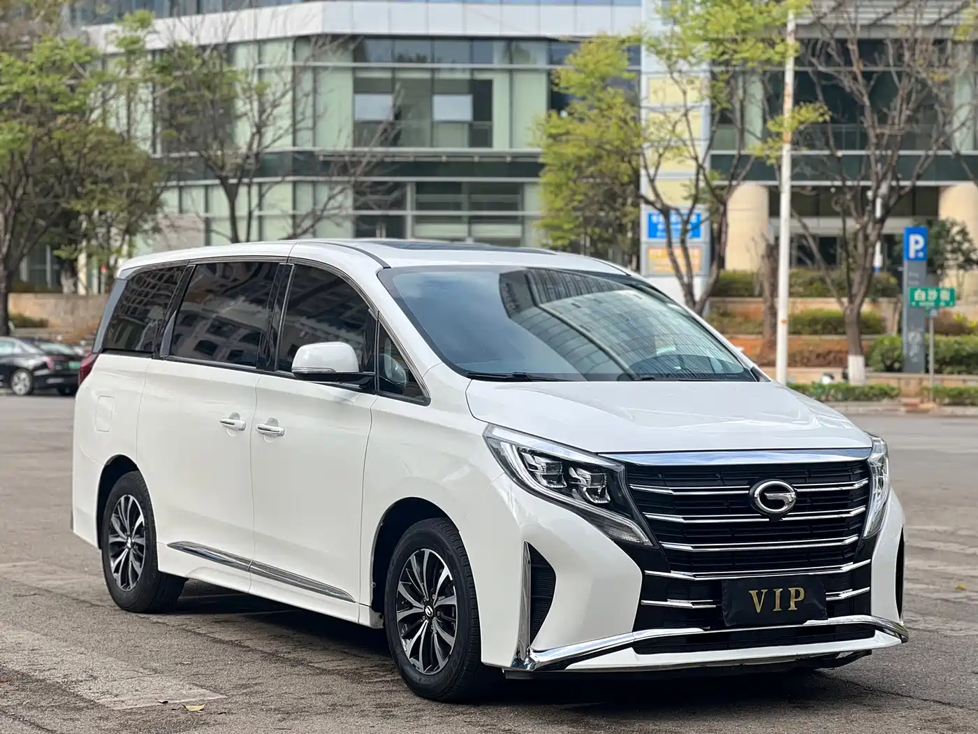 GAC TRUMPCHI M8