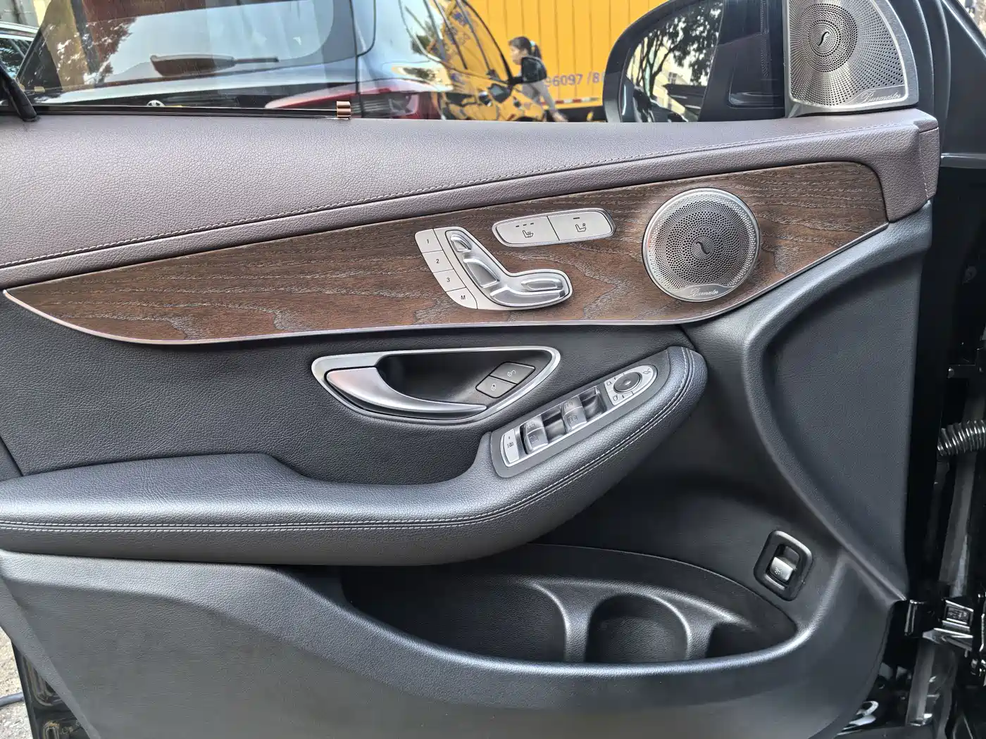 Mercedes-Benz GLC 2022 Model GLC 260 L 4MATIC Luxury Edition фото 15