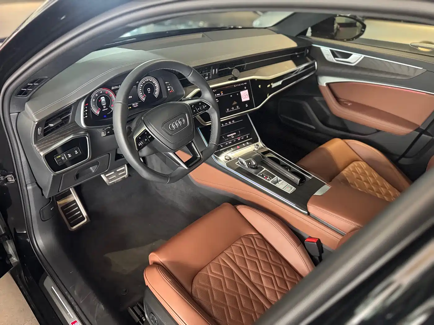 Audi A6L 2025 55 TFSI quattro Exclusive Sport фото 9