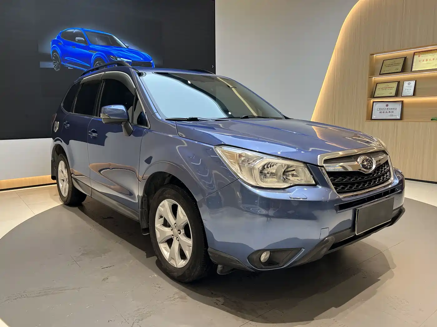 Subaru Forester 2013 2.5i Automatic Luxury Edition фото 3